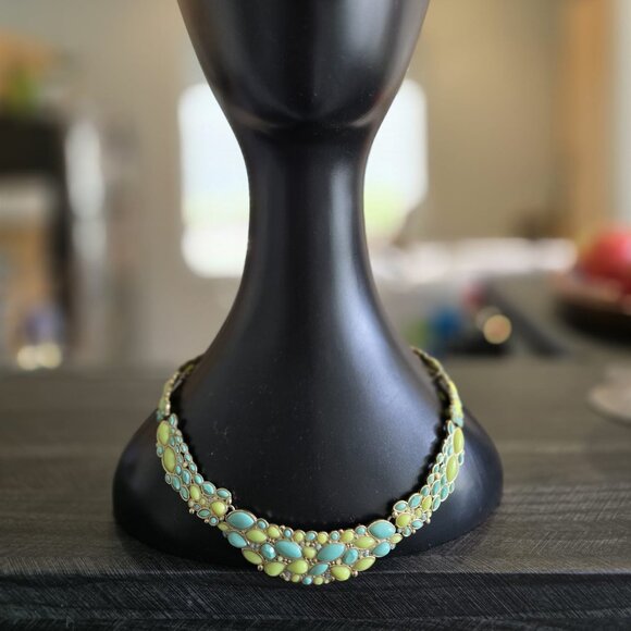 Banana Republic Statement Necklace - Turquoise & Chartreuse - Spring Collection - Picture 8 of 9
